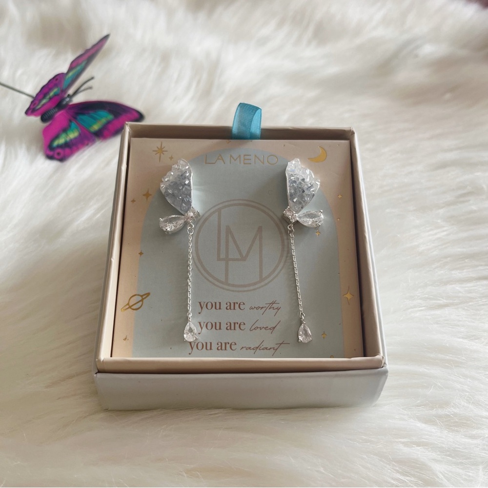 NIB La Meno Sterling Silver Post Hope Dangle Earrings 🦋